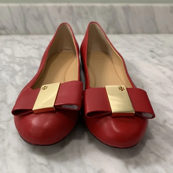 Tory Burch Red Flats with Gold Accents New never worn - Picture 4 of 11